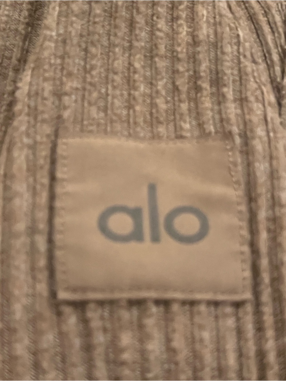Alo Muse Sweatpant medium - Picture 11 of 13